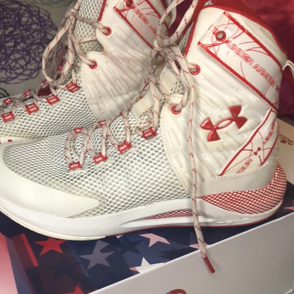 Under Armor High Top Volleyball Shoes - Picture 2 of 5